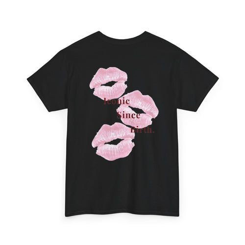 camiseta com estampa de beijo